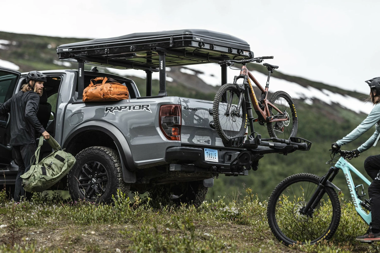 Racks / Storage Thule T2 Pro XTR 2-2" Bike Hitch Rack 7 Racks / Storage Thule T2 Pro XTR 2-2" Bike Hitch Rack